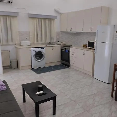 Leros Lakki Entire Unit, Host Kathy Appartement