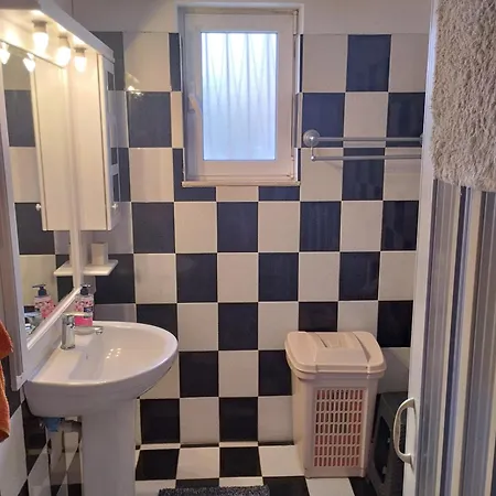 Leros Lakki Entire Unit, Host Kathy Appartement